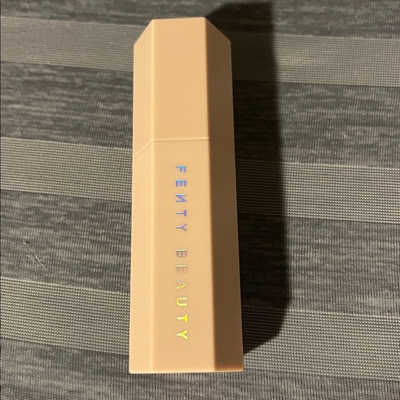 Fenty Soft Amber Match Stix Contour Skinstick - Picture 3 of 6